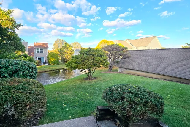 $1,950 | 963 Taylor Drive, Gurnee, IL 60031