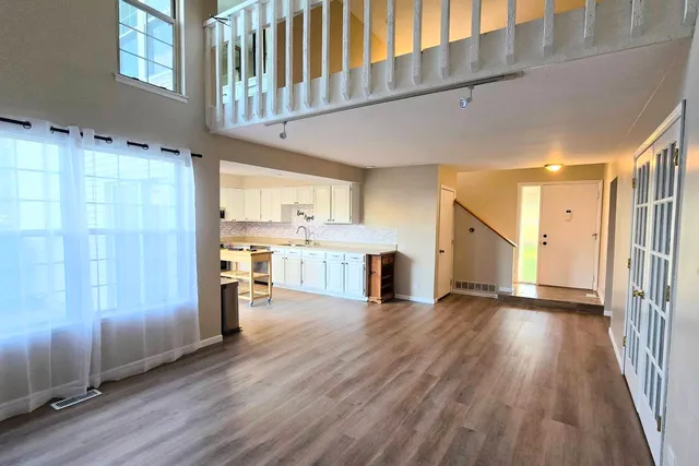 $1,950 | 963 Taylor Drive, Gurnee, IL 60031