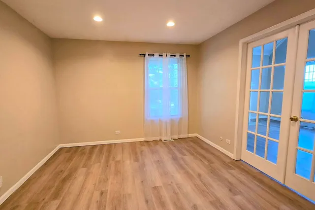 $1,950 | 963 Taylor Drive, Gurnee, IL 60031