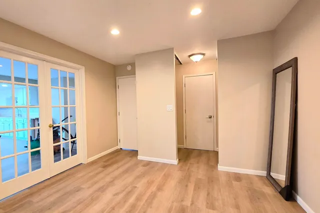 $1,950 | 963 Taylor Drive, Gurnee, IL 60031