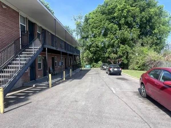 a view of a back yard of the house