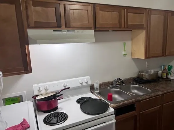 $589,000 | 957 South Wellington Street, Memphis, TN 38126