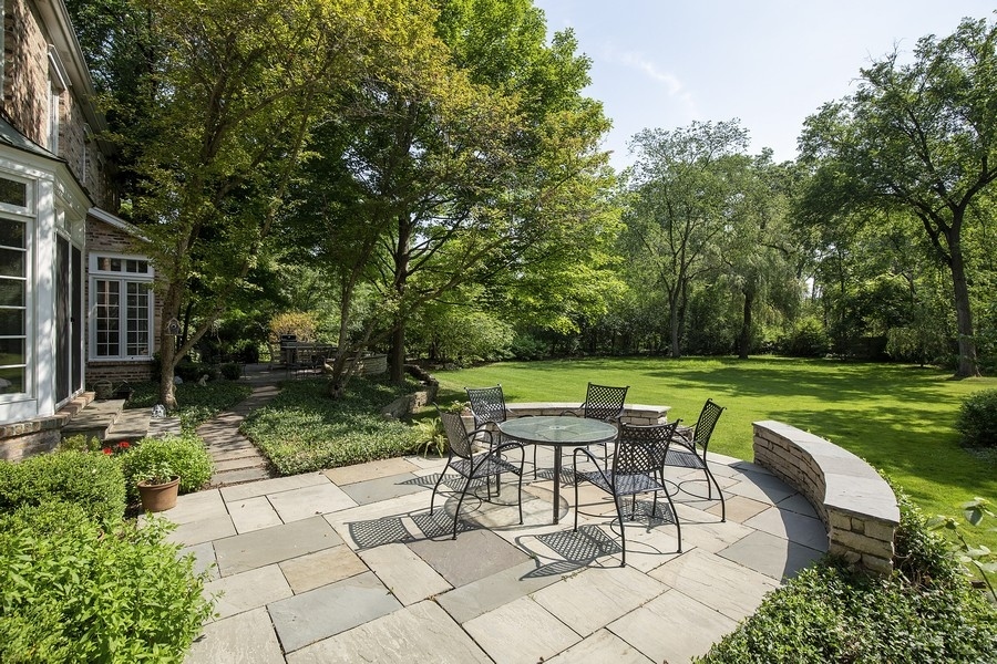 641 Briar Lane Northfield, IL 60093 - Photo 30 of 35 a view of a chairs and table in the garden