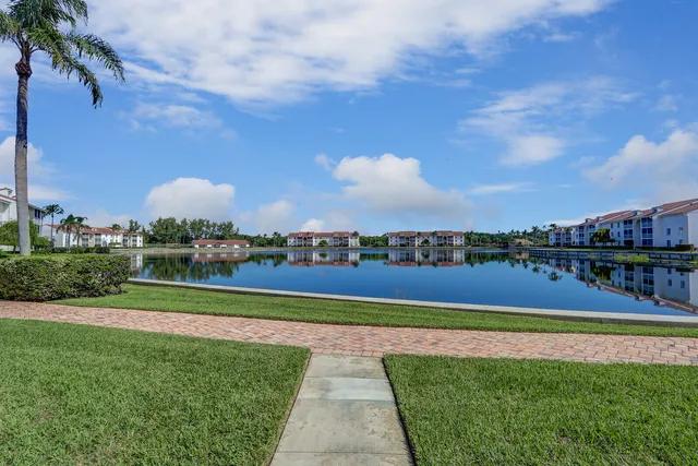 $4,000 | 4444 Northeast Ocean Boulevard, Unit E2, Jensen Beach, FL 34957