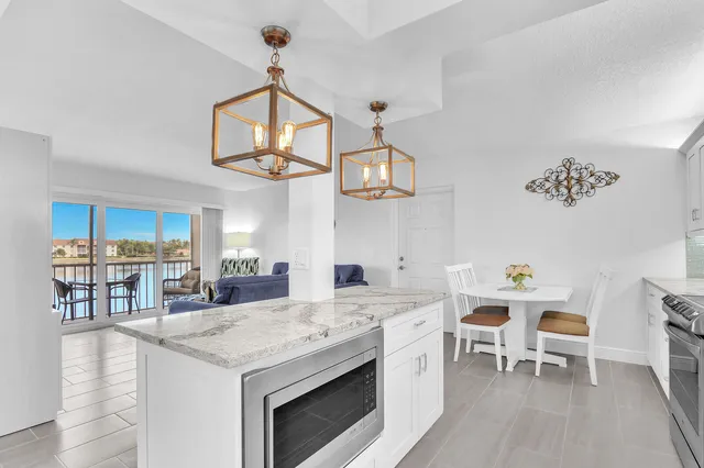 $4,000 | 4444 Northeast Ocean Boulevard, Unit E2, Jensen Beach, FL 34957