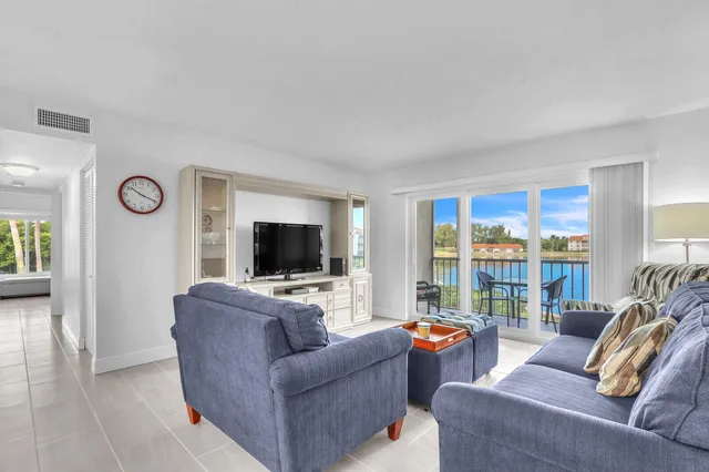 $4,000 | 4444 Northeast Ocean Boulevard, Unit E2, Jensen Beach, FL 34957