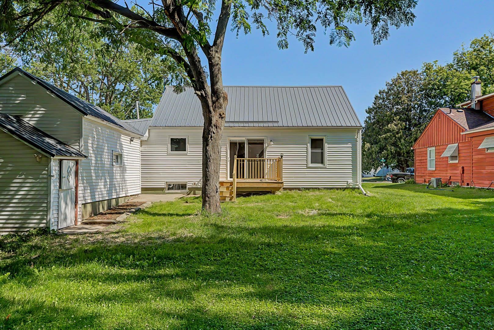 2522 8th Street Monroe, WI 53566 - Photo 56 of 59
