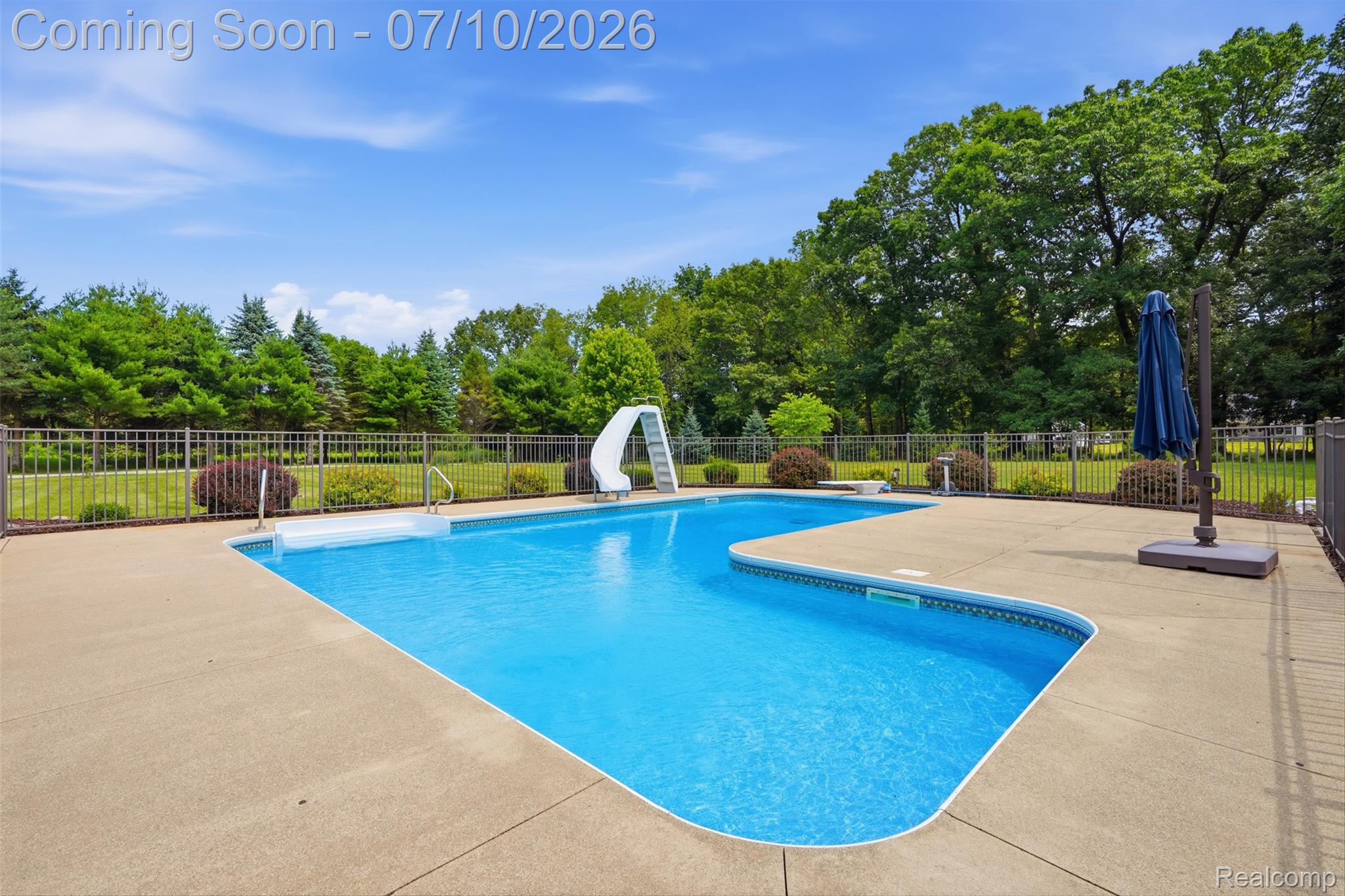462 Gulley Road Howell, MI 48843 - Photo 46 of 55 Pool, new liner, safety cover.