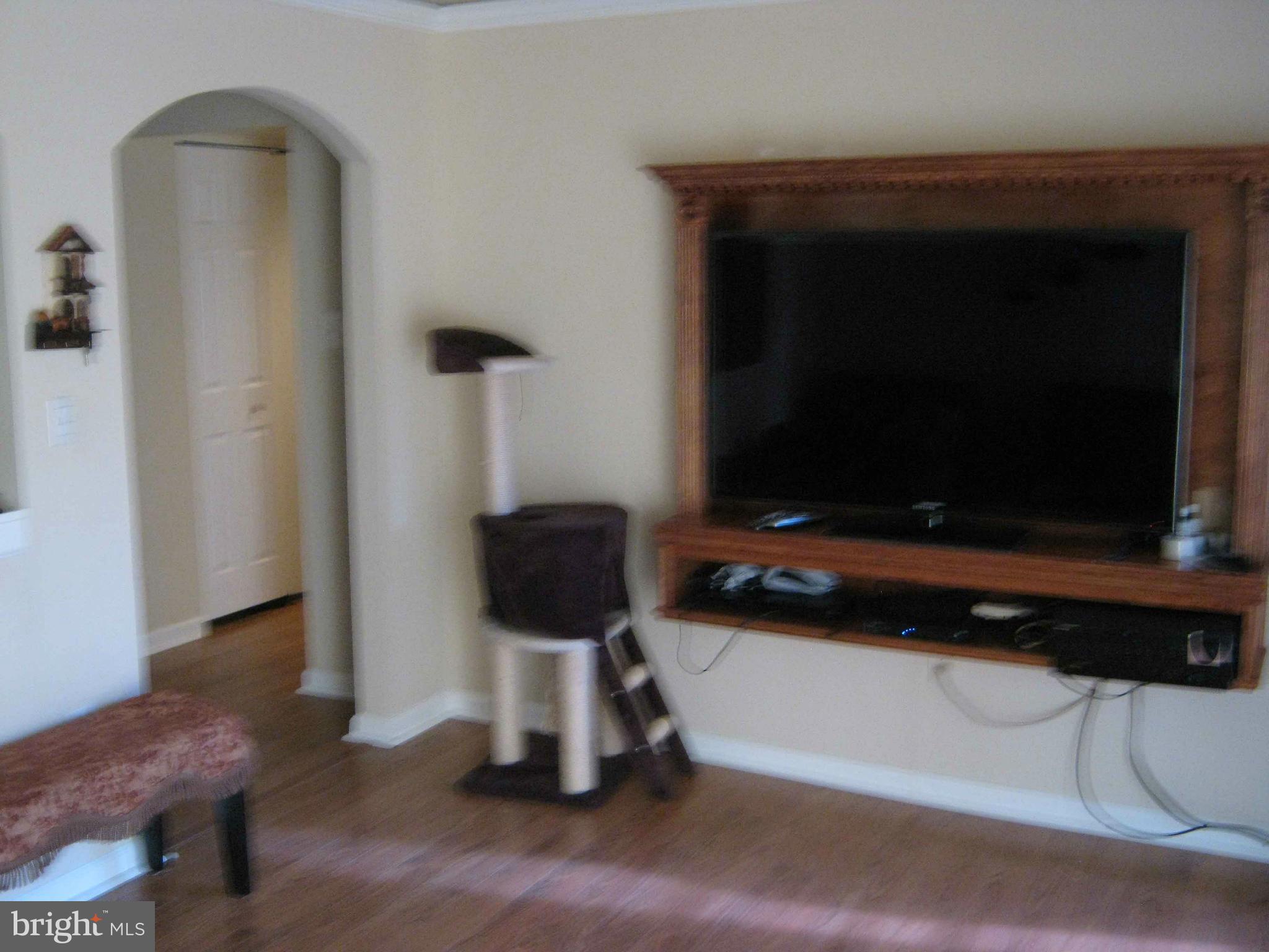 14424 Innsbruck Court, Unit 3EF Silver Spring, MD 20906 - Photo 2 of 15 Living Room