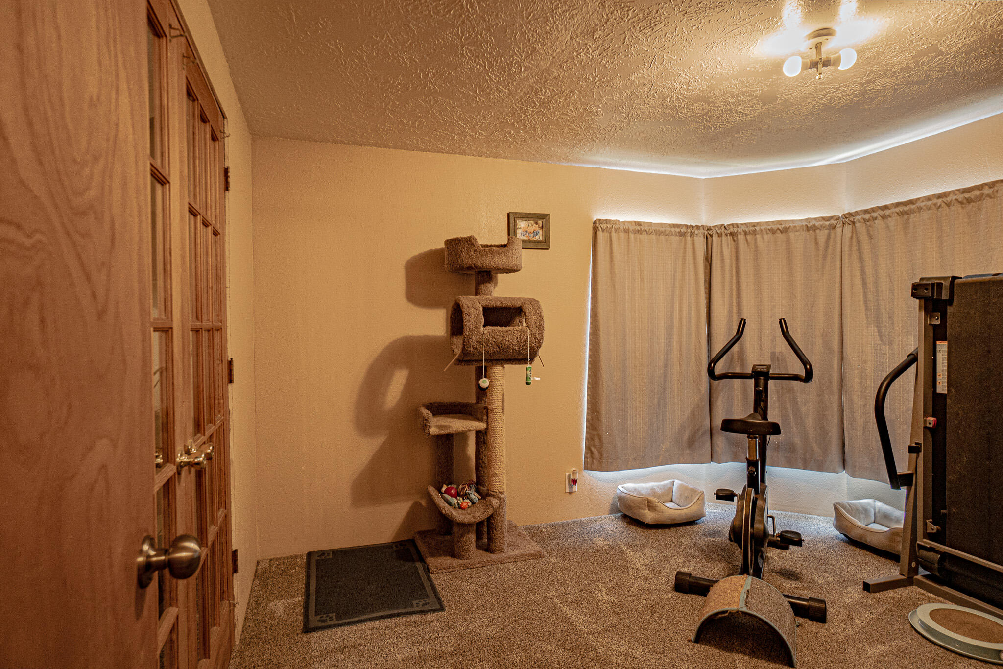 444 East Dutton Road Eagle Point, OR 97524 - Photo 31 of 40 Second Home Bedroom 3