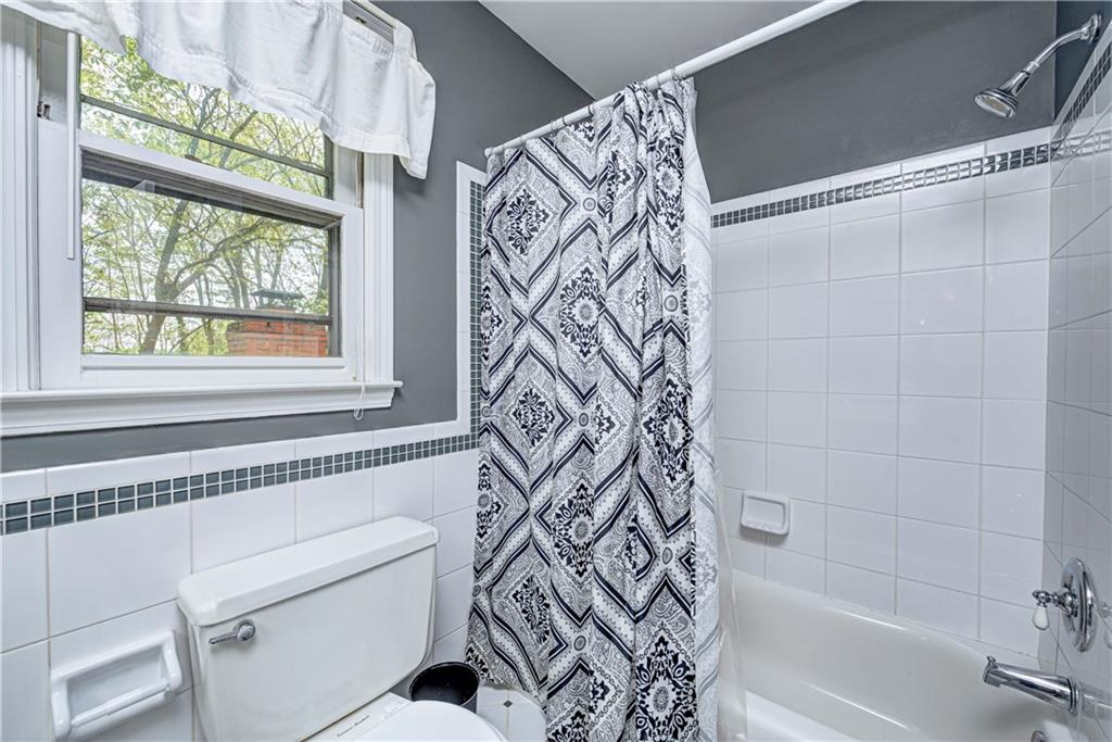 1507 Brewster Road Indianapolis, IN 46260 - Photo 39 of 56