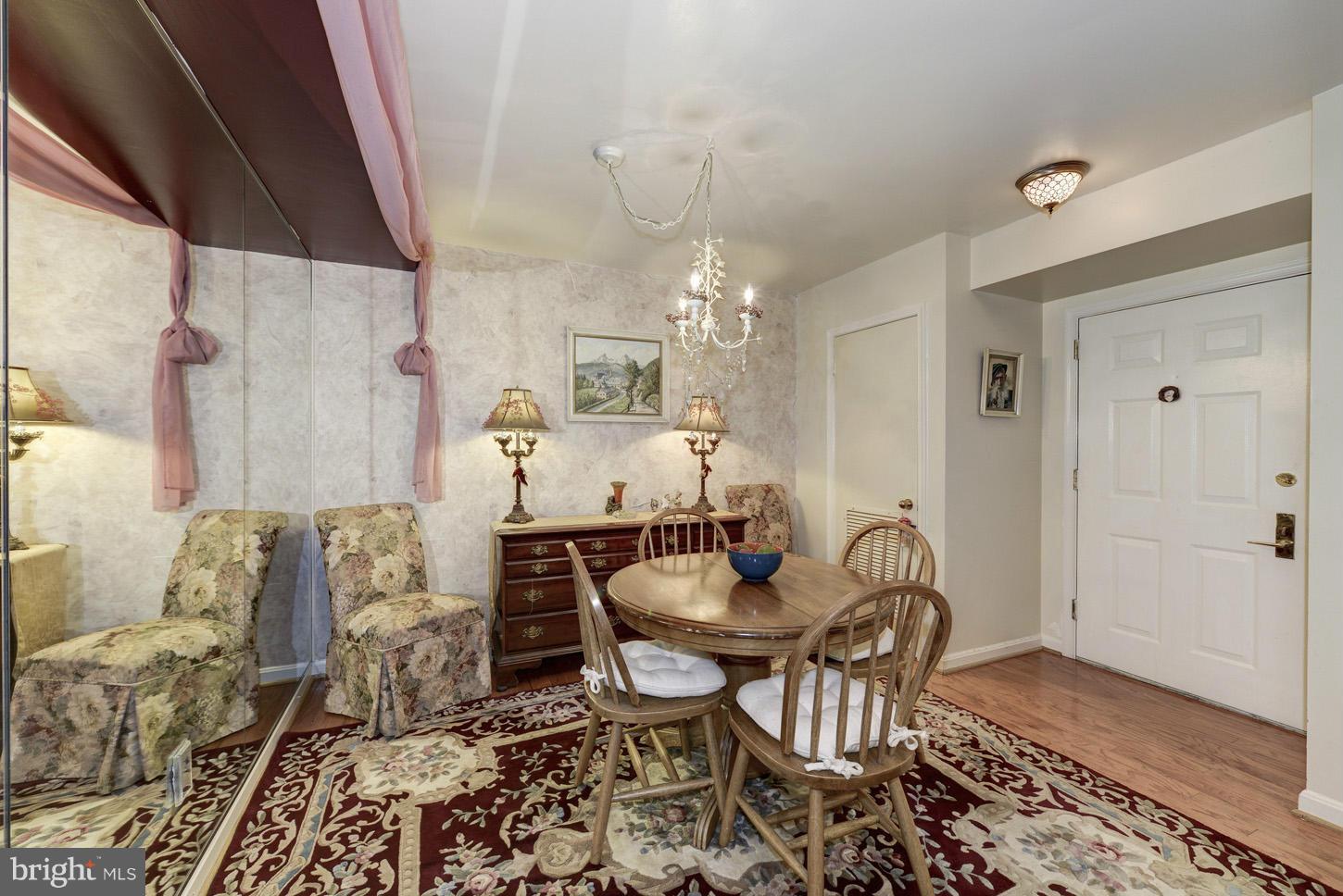 1029 North Stuart Street, Unit 405 Arlington, VA 22203 - Photo 3 of 20 Dining Room
