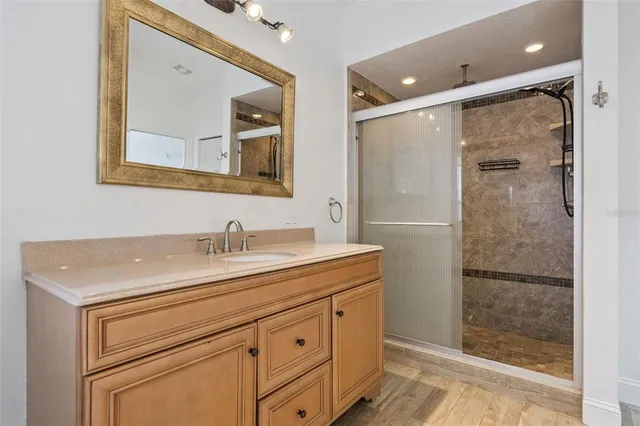 $375,000 | 201 Glenridge Loop South, Lakeland, FL 33809