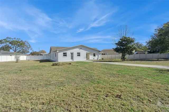 $375,000 | 201 Glenridge Loop South, Lakeland, FL 33809