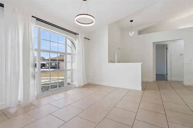 $375,000 | 201 Glenridge Loop South, Lakeland, FL 33809