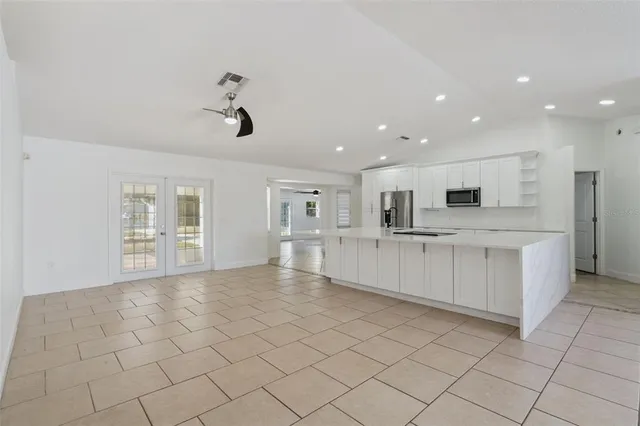 $375,000 | 201 Glenridge Loop South, Lakeland, FL 33809