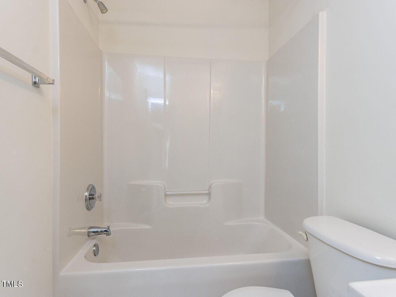 8244 City Loft Court Raleigh, NC 27613 - Photo 25 of 32 025-1280x960-bathroom