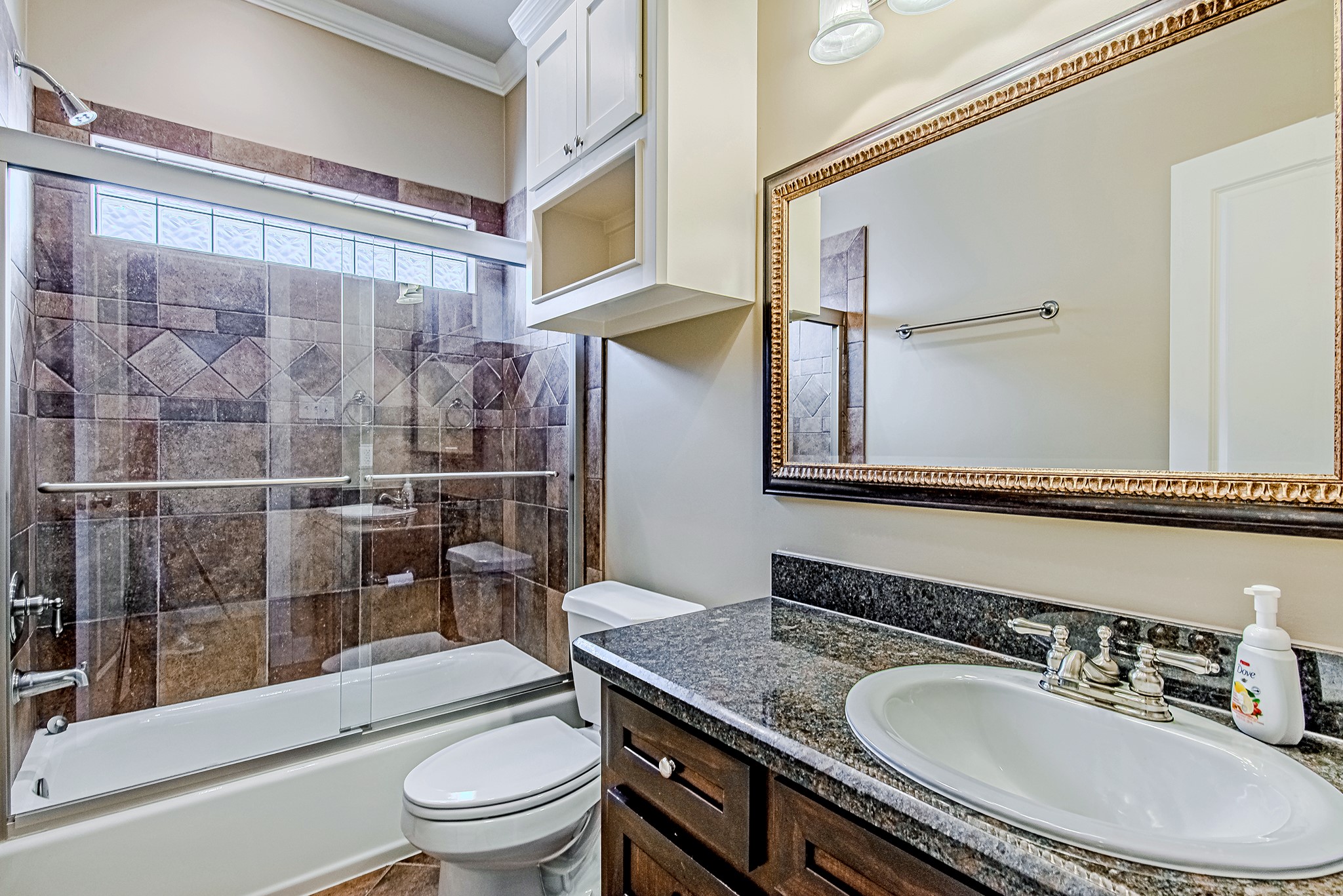 1425 Prince Street Houston, TX 77008 - Photo 17 of 22 Full bathroom with vanity and shower-tub combination.
