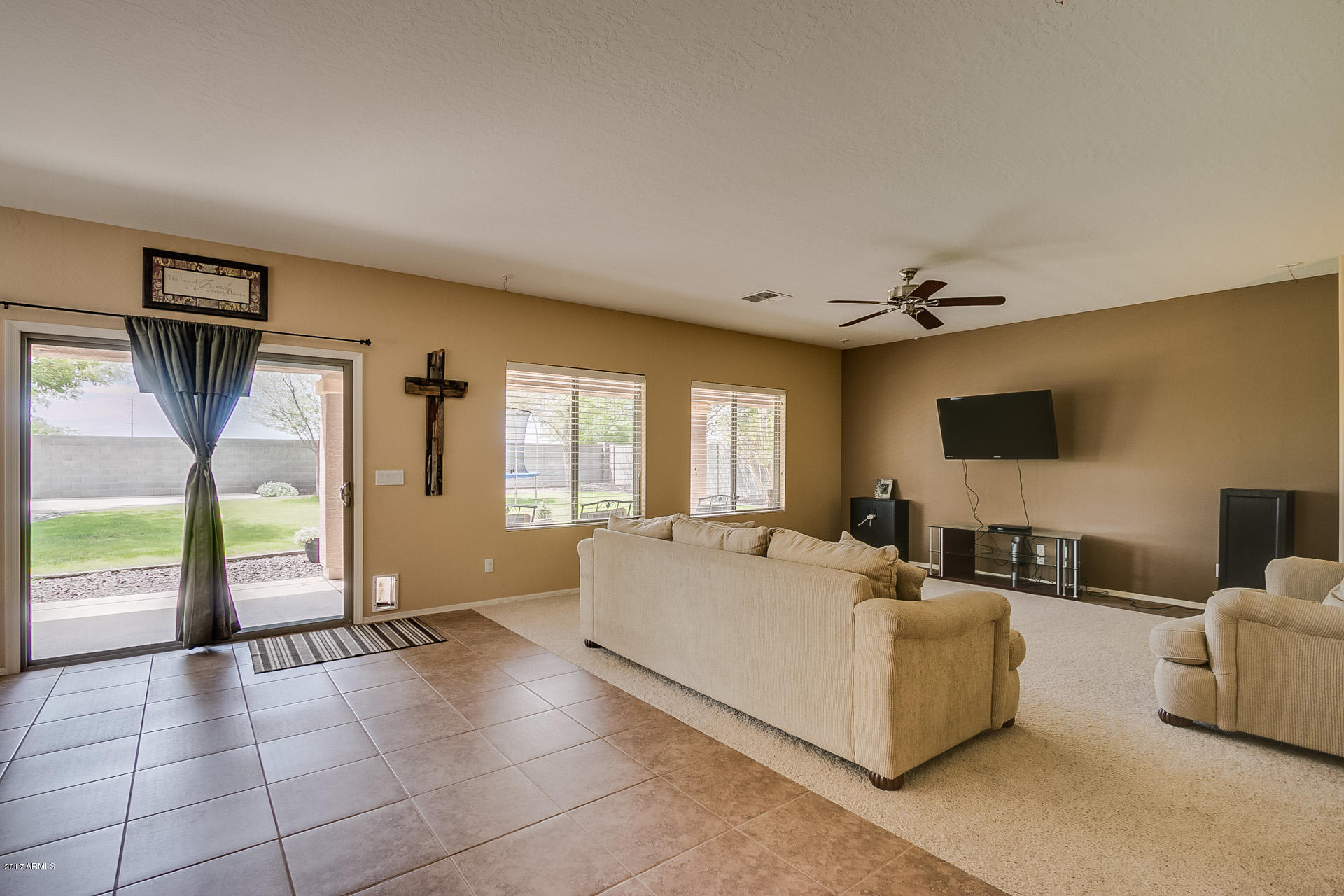 9699 Barley Road Florence, AZ 85132 - Photo 28 of 59 Living Room