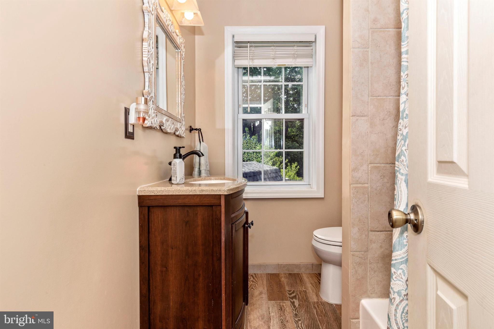 8612 Sagamore Road Philadelphia, PA 19128 - Photo 14 of 29 Hall Bath