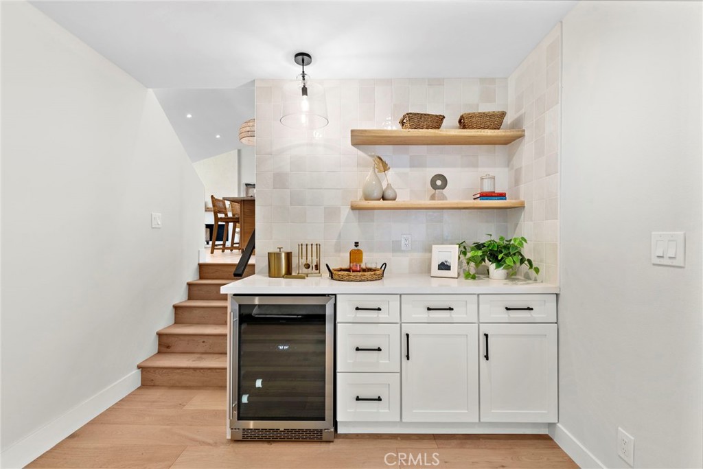 1850 Oriole Drive Costa Mesa, CA 92626 - Photo 14 of 33 a view of entryway and hall