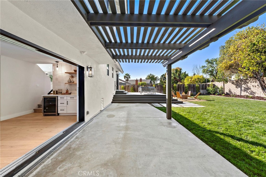 1850 Oriole Drive Costa Mesa, CA 92626 - Photo 17 of 33 a view of a porch