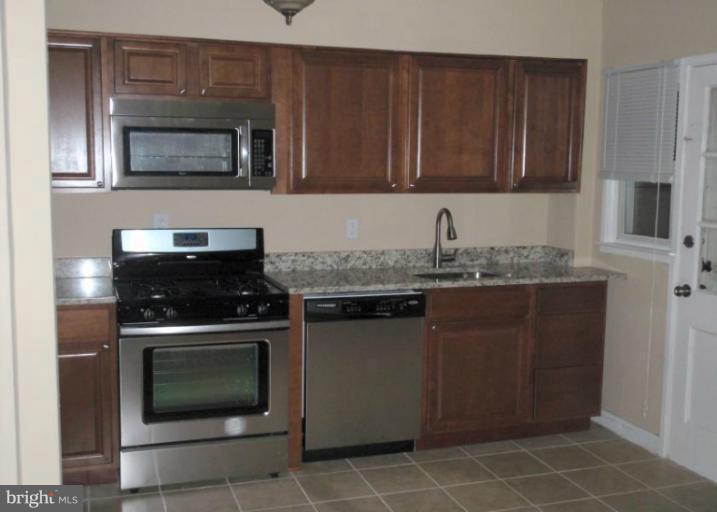 8009 Charlesmont Road Baltimore, MD 21222 - Photo 14 of 15 Kitchen