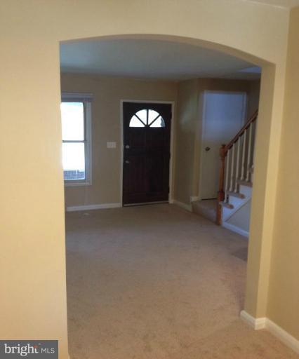 8009 Charlesmont Road Baltimore, MD 21222 - Photo 6 of 15 Living Room