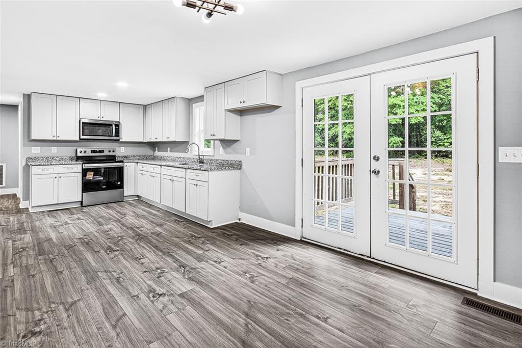 1152 Browns Mill Road Robbins, NC 27325 - Photo 7 of 27