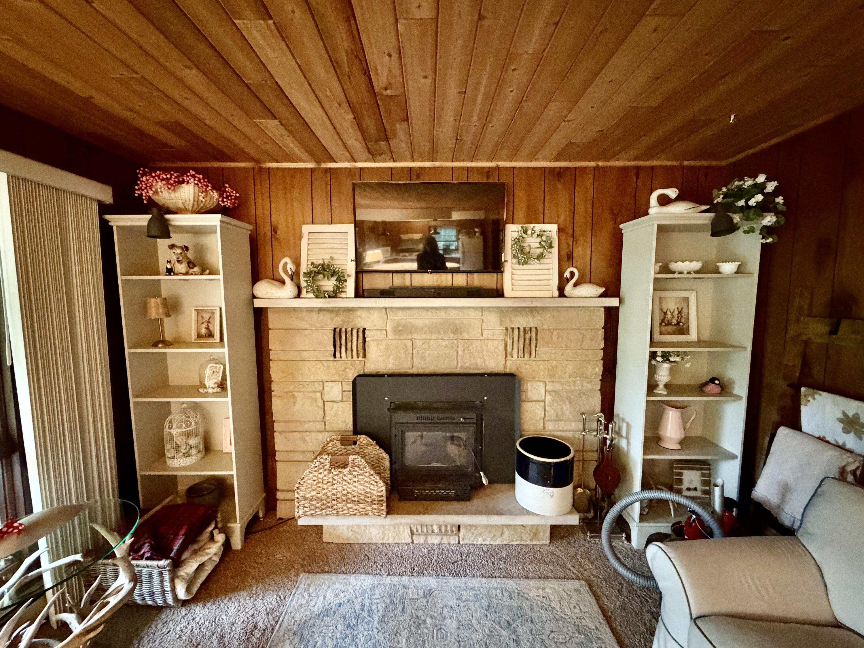 5825 South Woods Road Branch, MI 49402 - Photo 23 of 50 IMG_5650