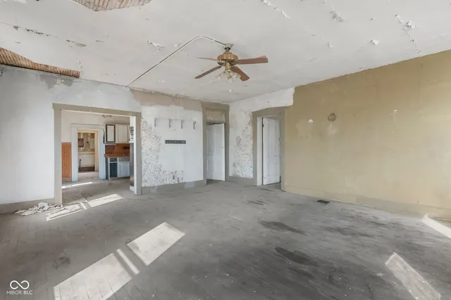 $199,900 | 5 North Pike Street, Vernon, IN 47282