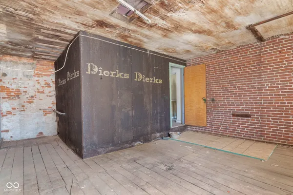 $199,900 | 5 North Pike Street, Vernon, IN 47282