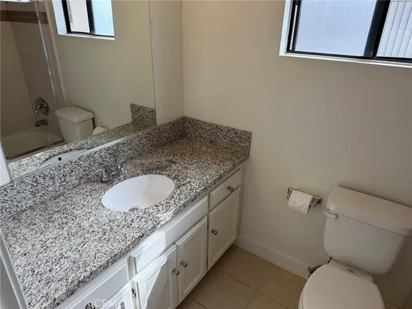 $3,395 | 1029 West 161st Street, Unit O, Gardena, CA 90247
