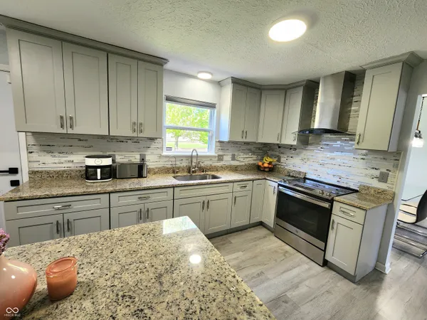 $349,000 | 6136 Sandcherry Drive, Indianapolis, IN 46236