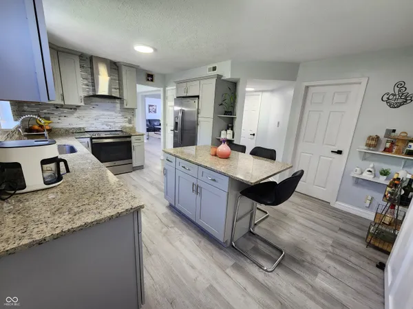 $349,000 | 6136 Sandcherry Drive, Indianapolis, IN 46236