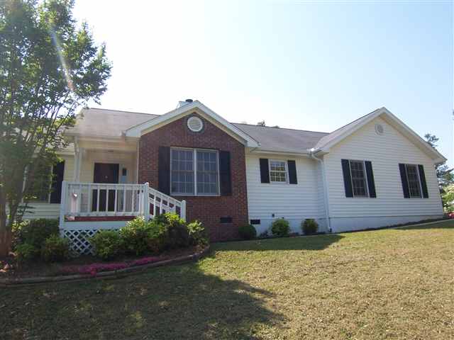 638 Barnes Road Seneca, SC 29672 - Photo 1 of 23 Gallery Image 1