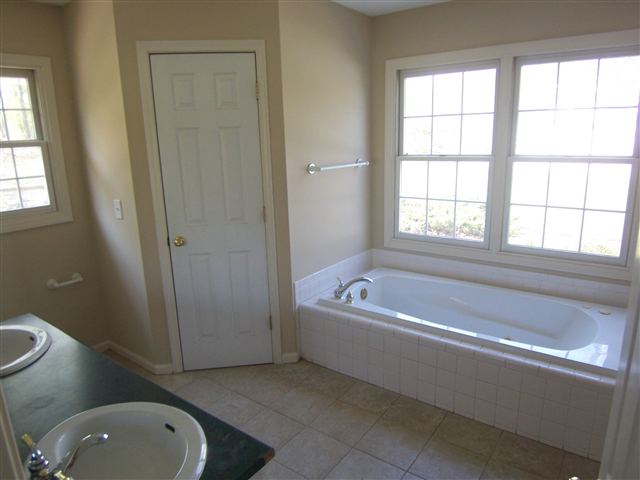 638 Barnes Road Seneca, SC 29672 - Photo 12 of 23 Gallery Image 12