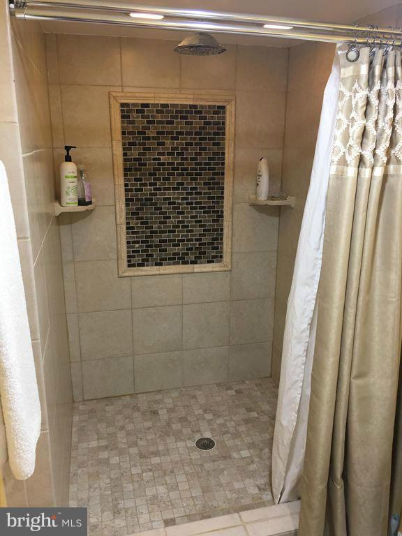 1408 Devils Reach Road Woodbridge, VA 22192 - Photo 22 of 30 BASEMENT FULL SHOWER