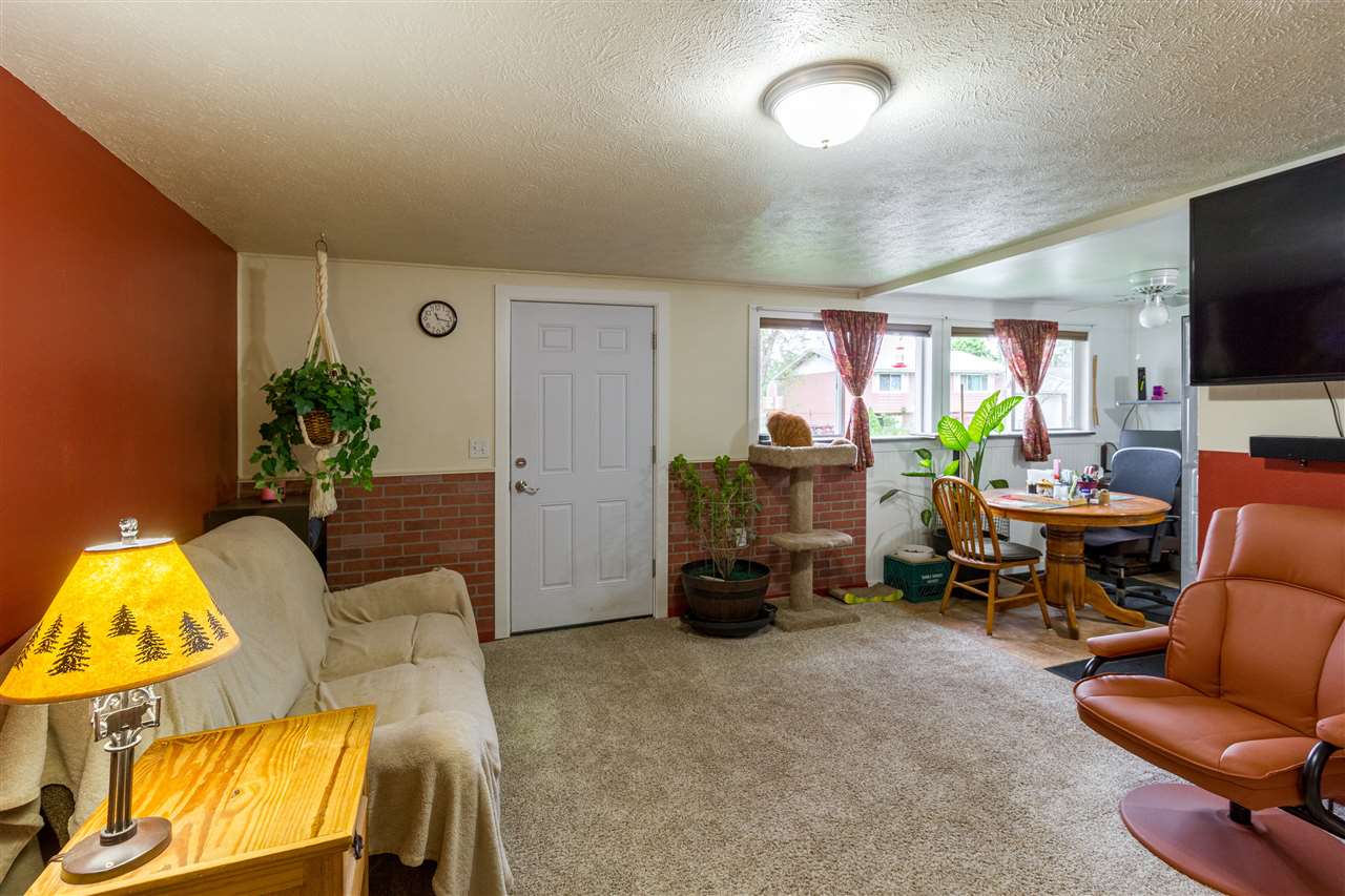 3315 North Edgerton Road Spokane Valley, WA 99212 - Photo 4 of 20