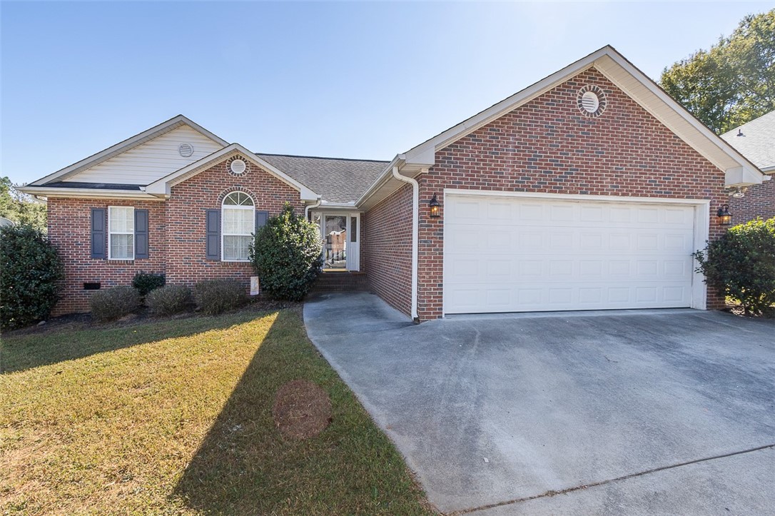 10 Woodbridge Circle Anderson, SC 29621 - Photo 1 of 50 Gallery Image 1