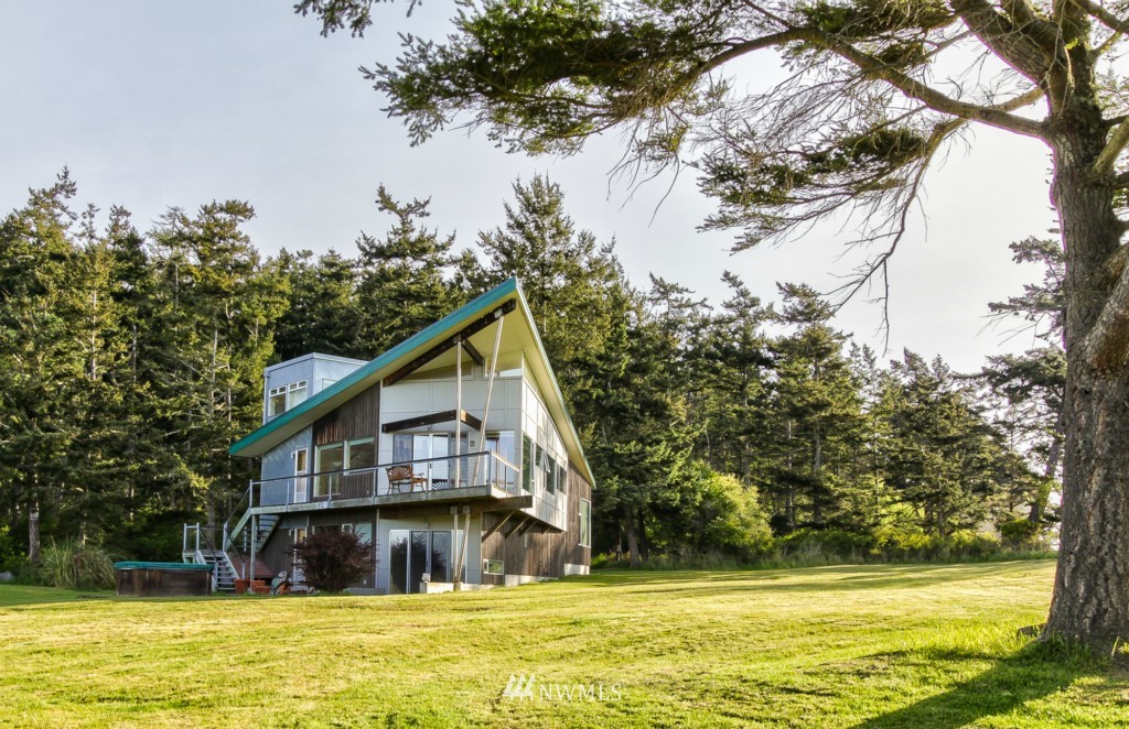 522 Whitecliff Farm Road Decatur Island, WA 98221 - Photo 4 of 21