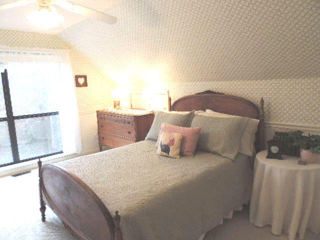 522 Cliffside Road Pikeville, TN 37367 - Photo 17 of 33 17 BEDROOM 3