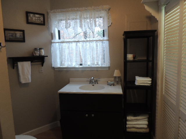 522 Cliffside Road Pikeville, TN 37367 - Photo 18 of 33 18 BATHROOM