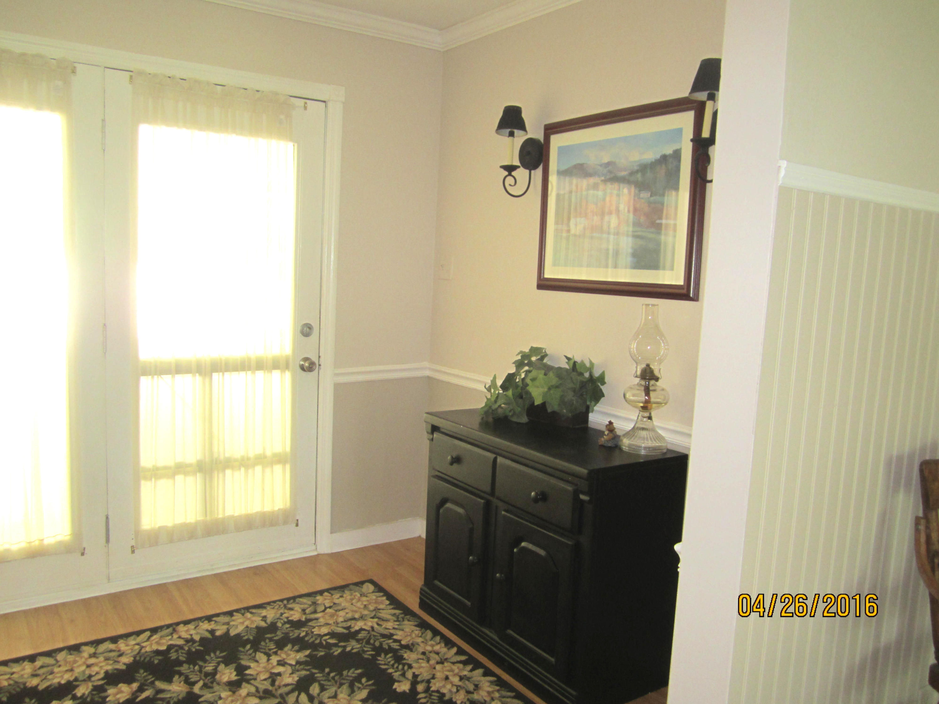 522 Cliffside Road Pikeville, TN 37367 - Photo 22 of 33 22 FOYER
