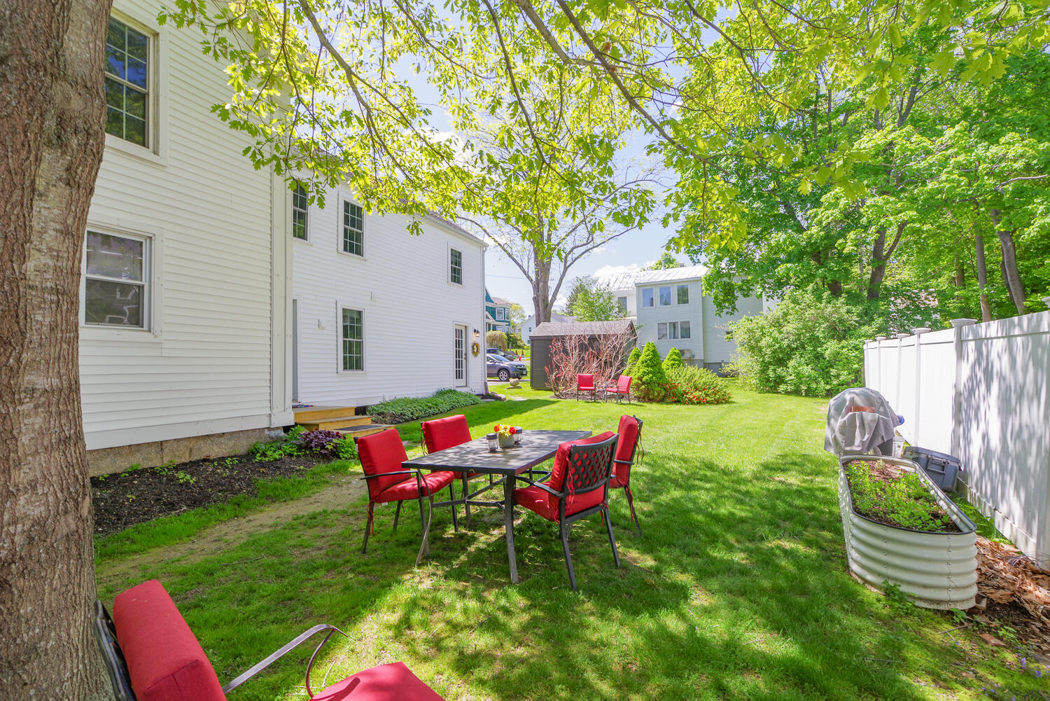 86 High Street Belfast, ME 04915 - Photo 3 of 45 86 High St Belfast 50-(ZF-5558-11862-1-0