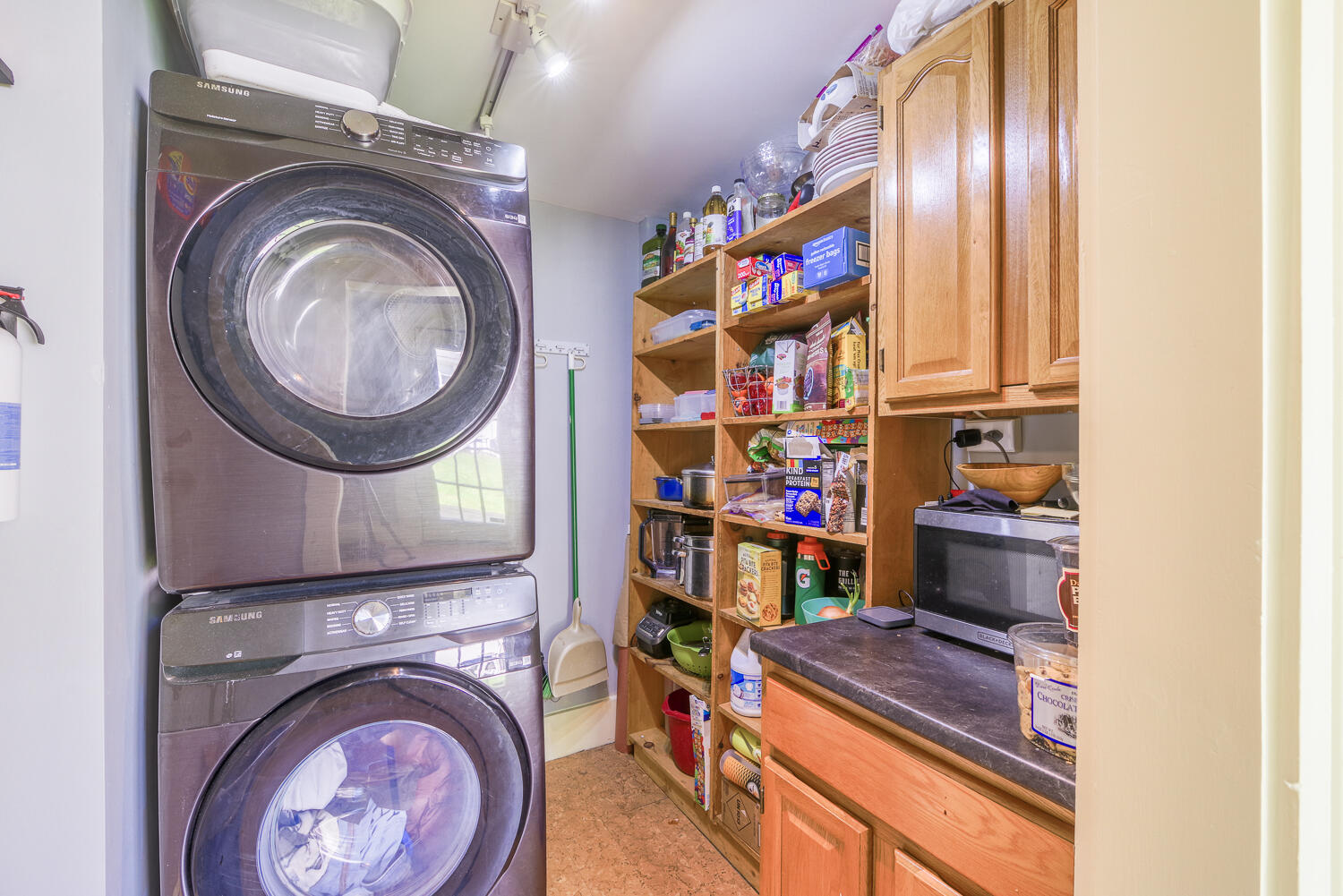 86 High Street Belfast, ME 04915 - Photo 9 of 45 86 High St Belfast 05-(ZF-5558-11862-1-0