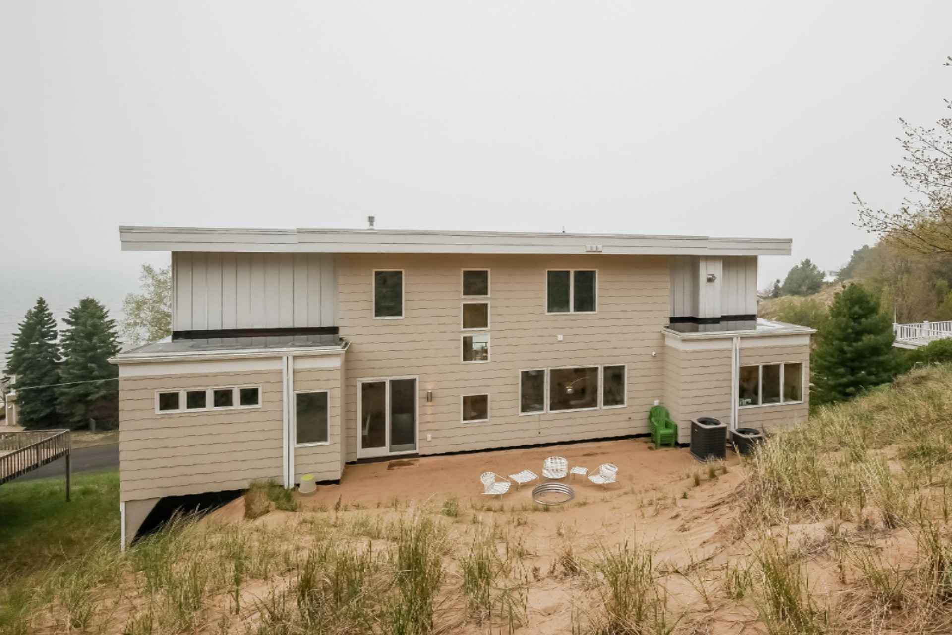 17754 North Shore Estates Road Spring Lake, MI 49456 - Photo 44 of 50 044-Rear_View-1703519-medium