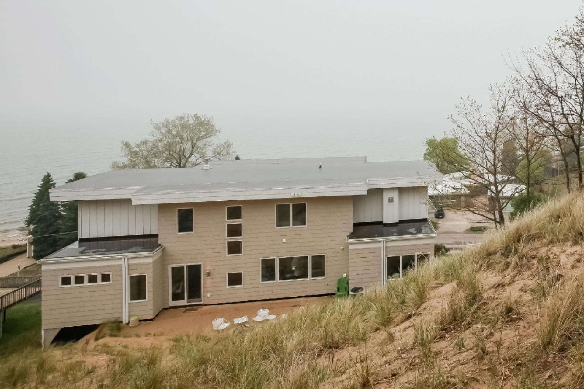 17754 North Shore Estates Road Spring Lake, MI 49456 - Photo 45 of 50 045-Rear_View-1703518-medium