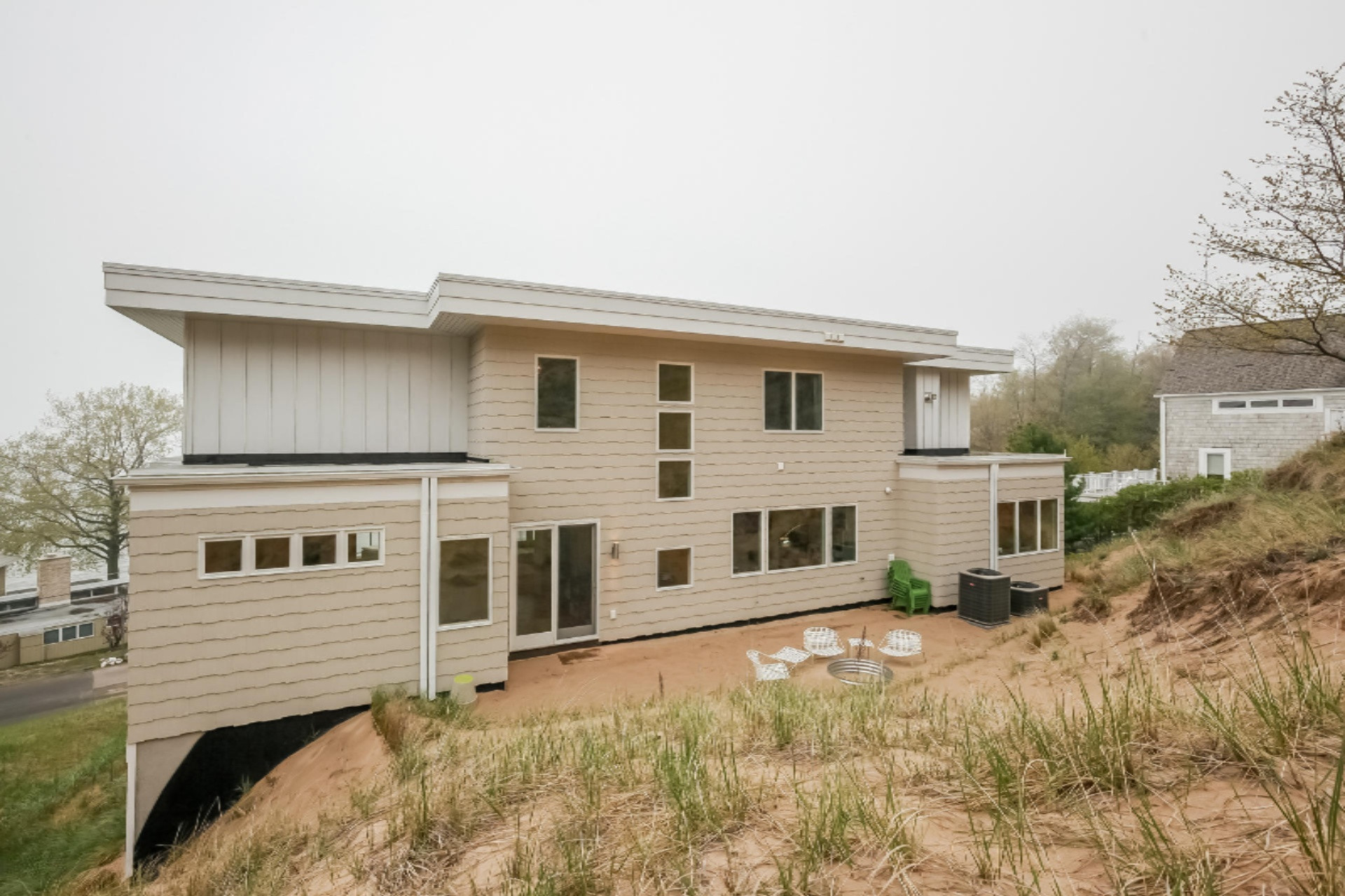 17754 North Shore Estates Road Spring Lake, MI 49456 - Photo 47 of 50 047-Rear_View-1703520-medium
