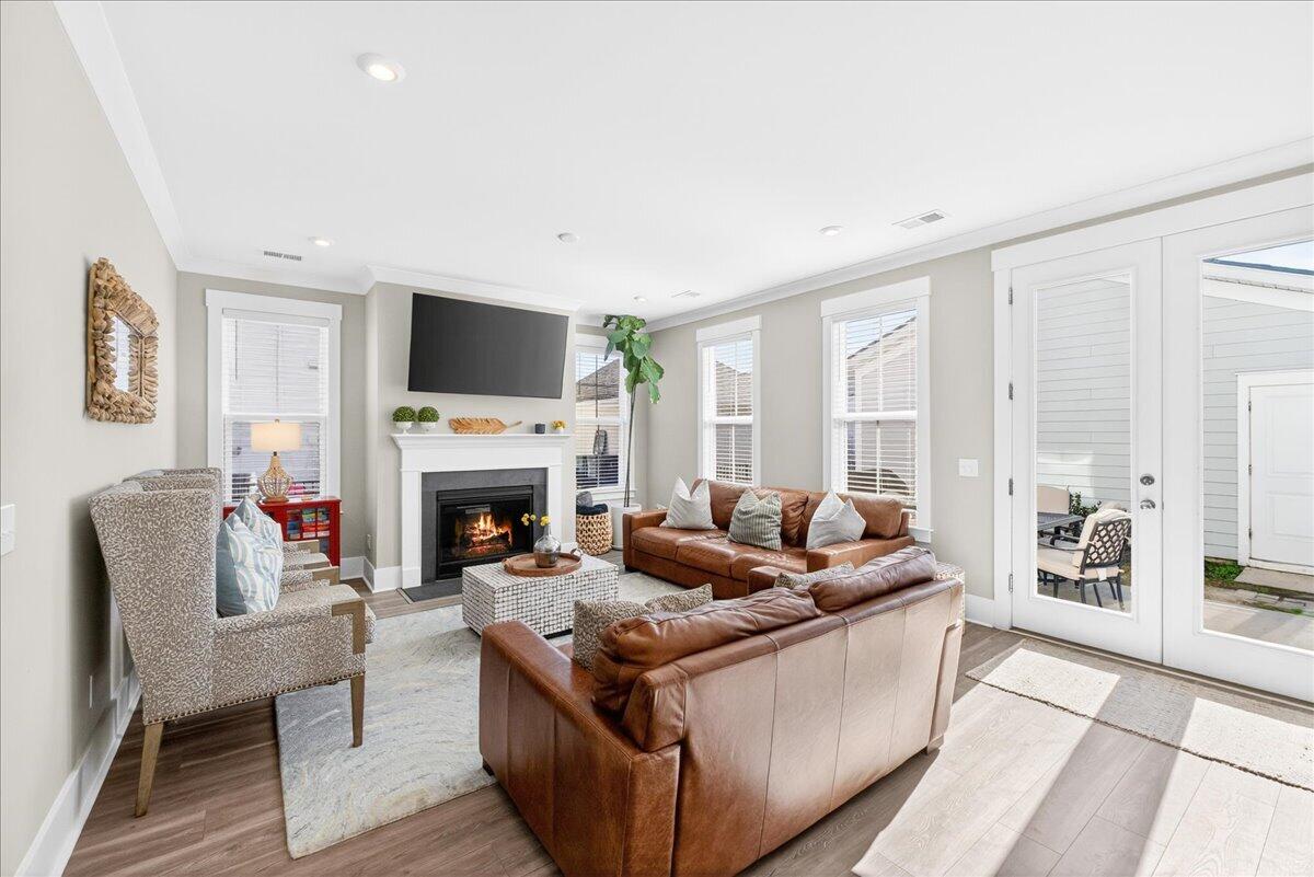 116 Falaise Street Charleston, SC 29492 - Photo 16 of 44 Family Room